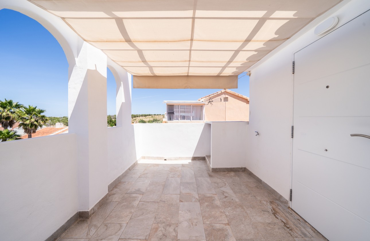 Resale - Apartment / flat - El Chaparral - Costa Blanca