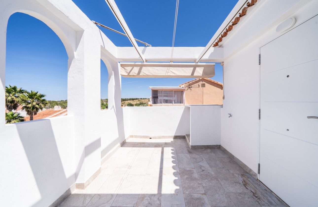 Resale - Apartment / flat - El Chaparral - Costa Blanca