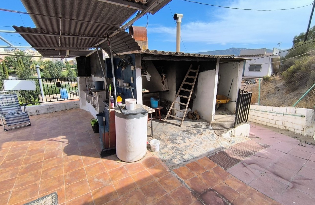Revente - Property - Abaran - Inland