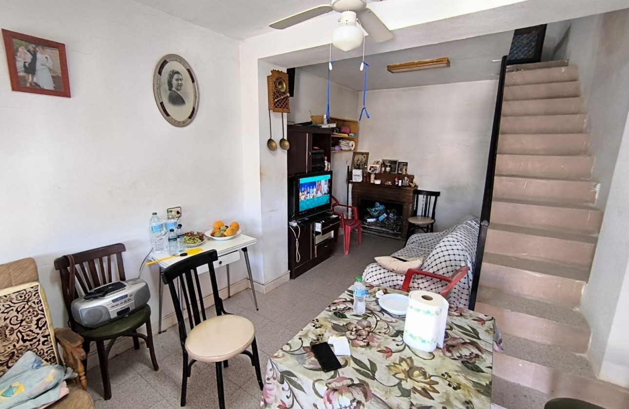 Revente - Property - Abaran - Inland