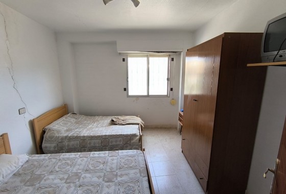 Revente - Property - Abaran - Inland