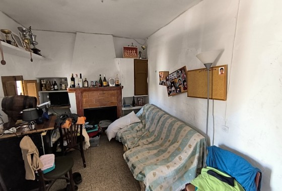 Revente - Property - Abaran - Inland