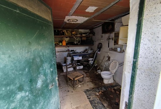 Revente - Property - Abaran - Inland