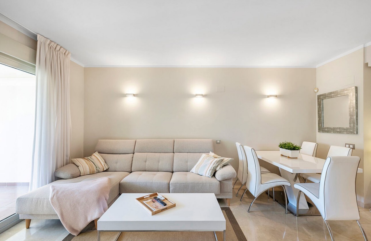 Resale - Apartment / flat - Orihuela - Las Colinas