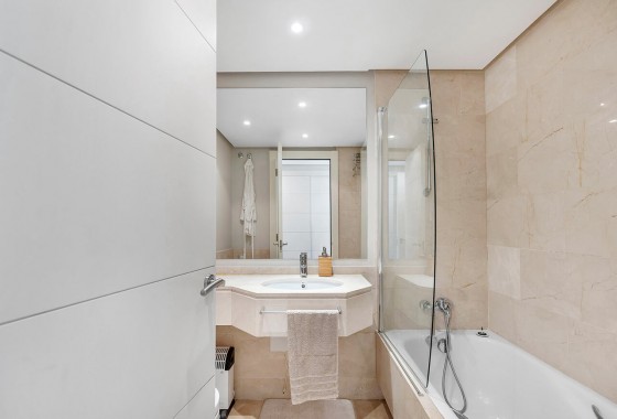 Resale - Apartment / flat - Orihuela - Las Colinas