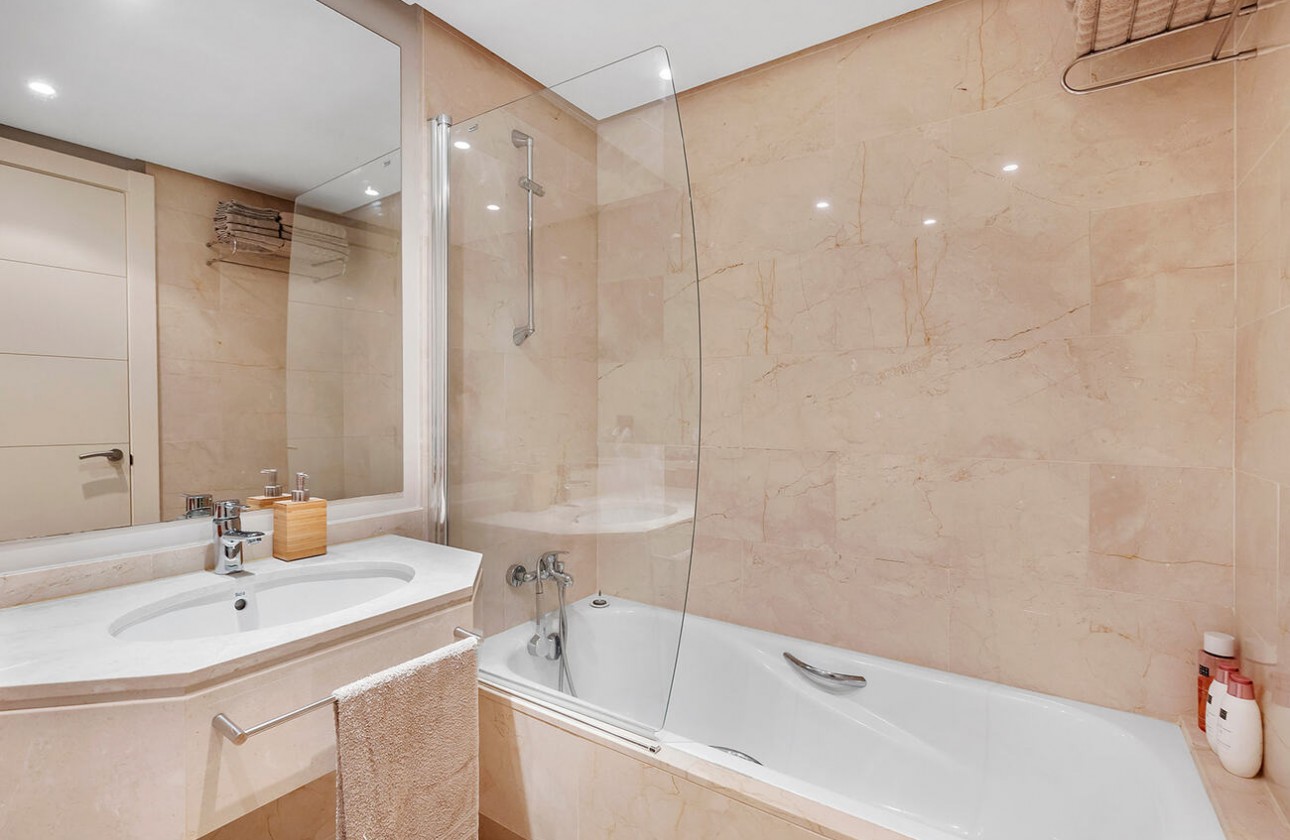 Resale - Apartment / flat - Orihuela - Las Colinas