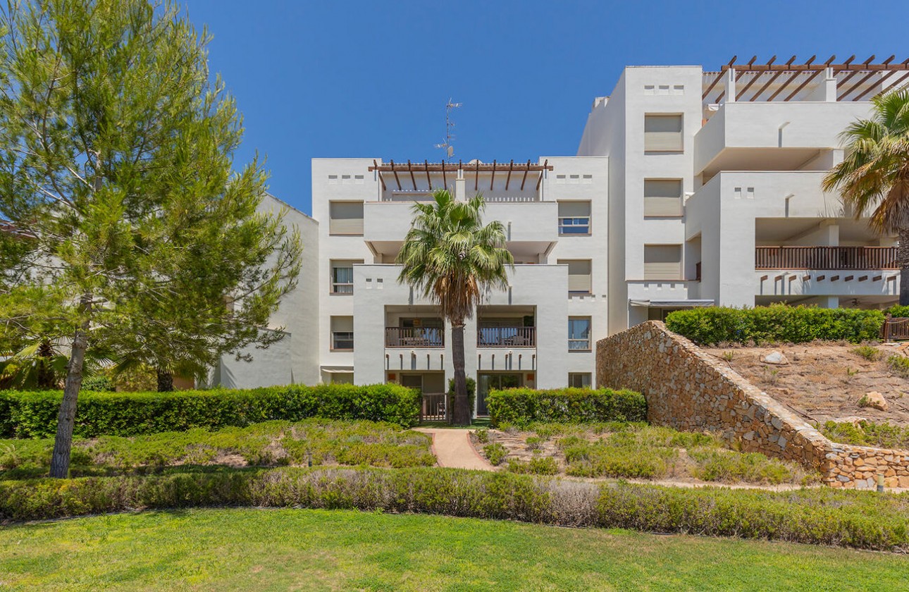 Resale - Apartment / flat - Orihuela - Las Colinas