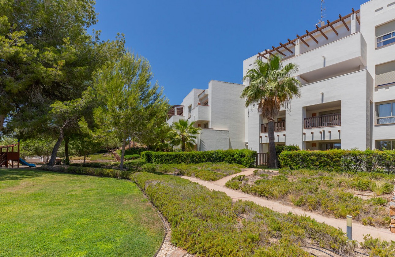 Resale - Apartment / flat - Orihuela - Las Colinas