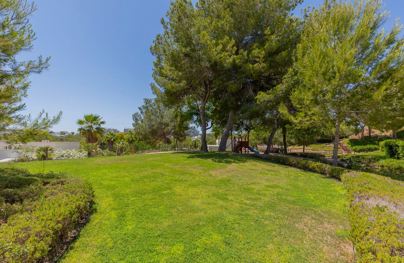 Resale - Apartment / flat - Orihuela - Las Colinas