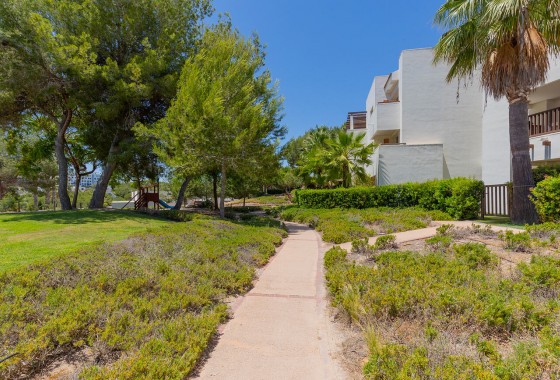 Resale - Apartment / flat - Orihuela - Las Colinas