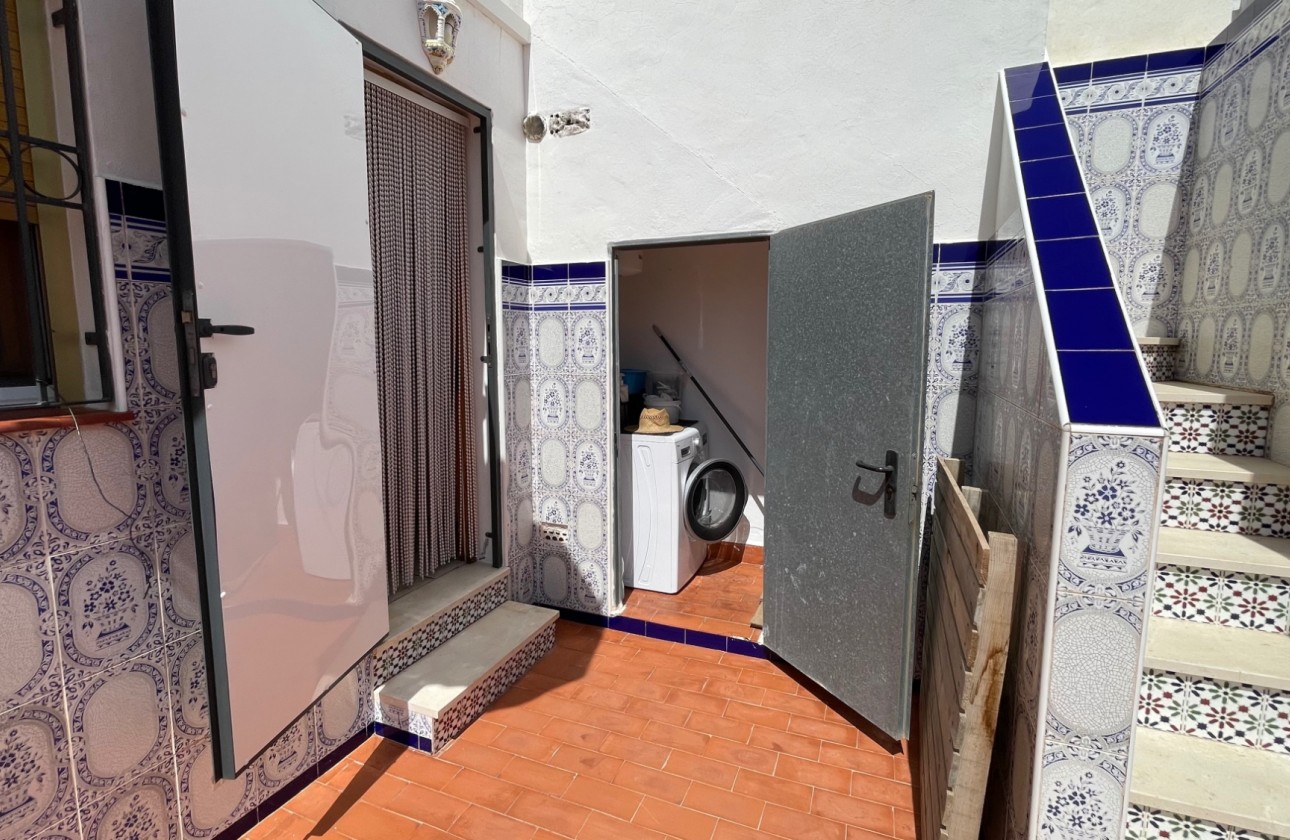 Resale - Villa - Torre de la Horadada - Costa Blanca