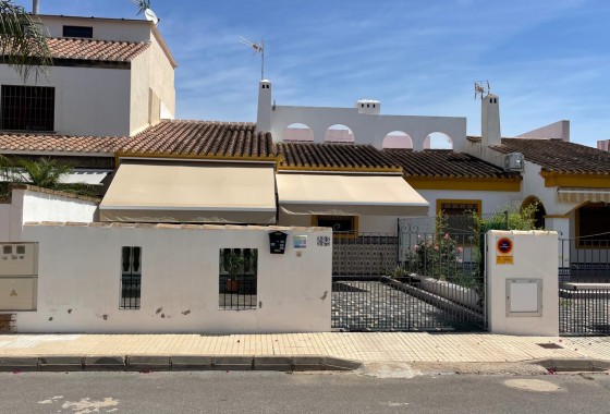 Resale - Villa - Torre de la Horadada - Costa Blanca