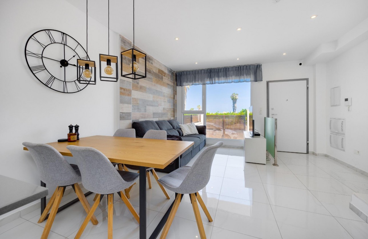Reventa - Chalet - Torrevieja - Los balcones