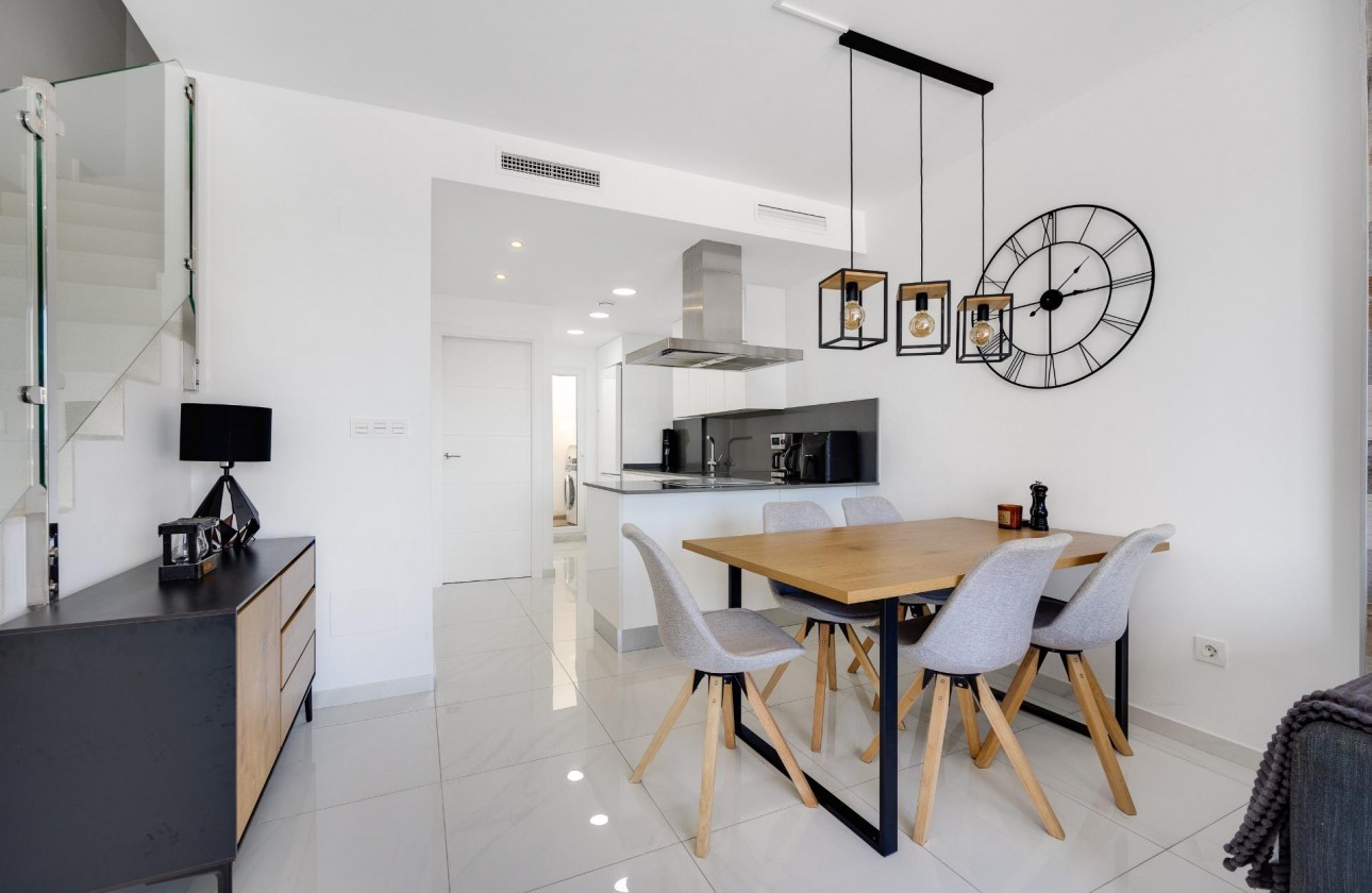 Reventa - Chalet - Torrevieja - Los balcones