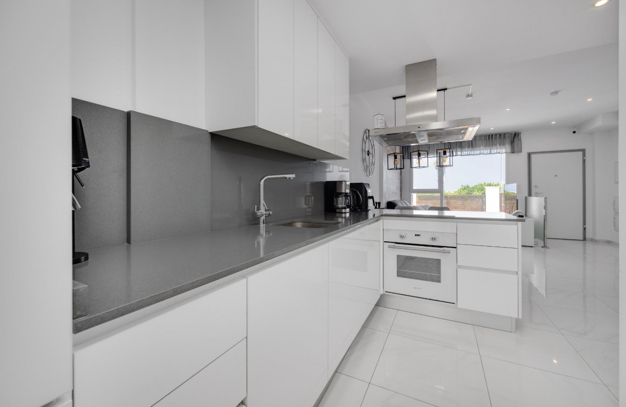 Reventa - Chalet - Torrevieja - Los balcones