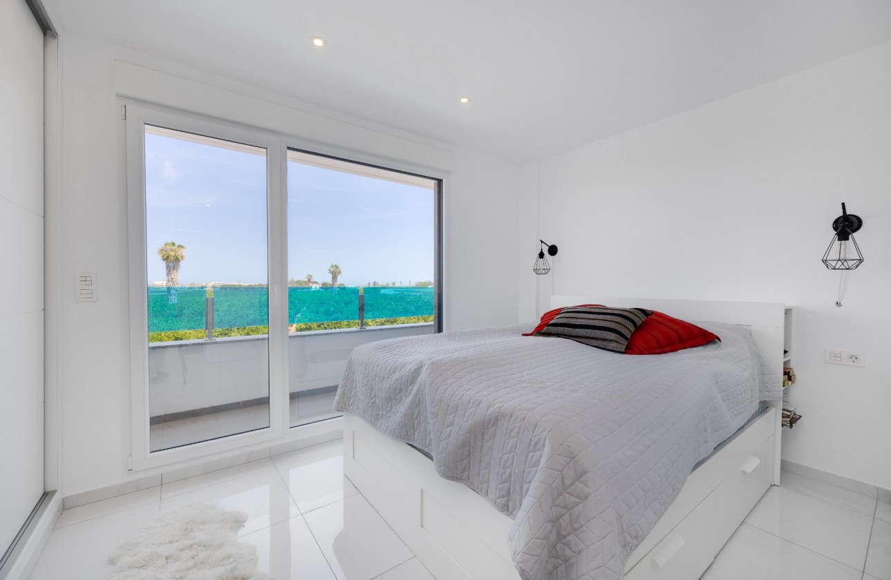 Reventa - Chalet - Torrevieja - Los balcones
