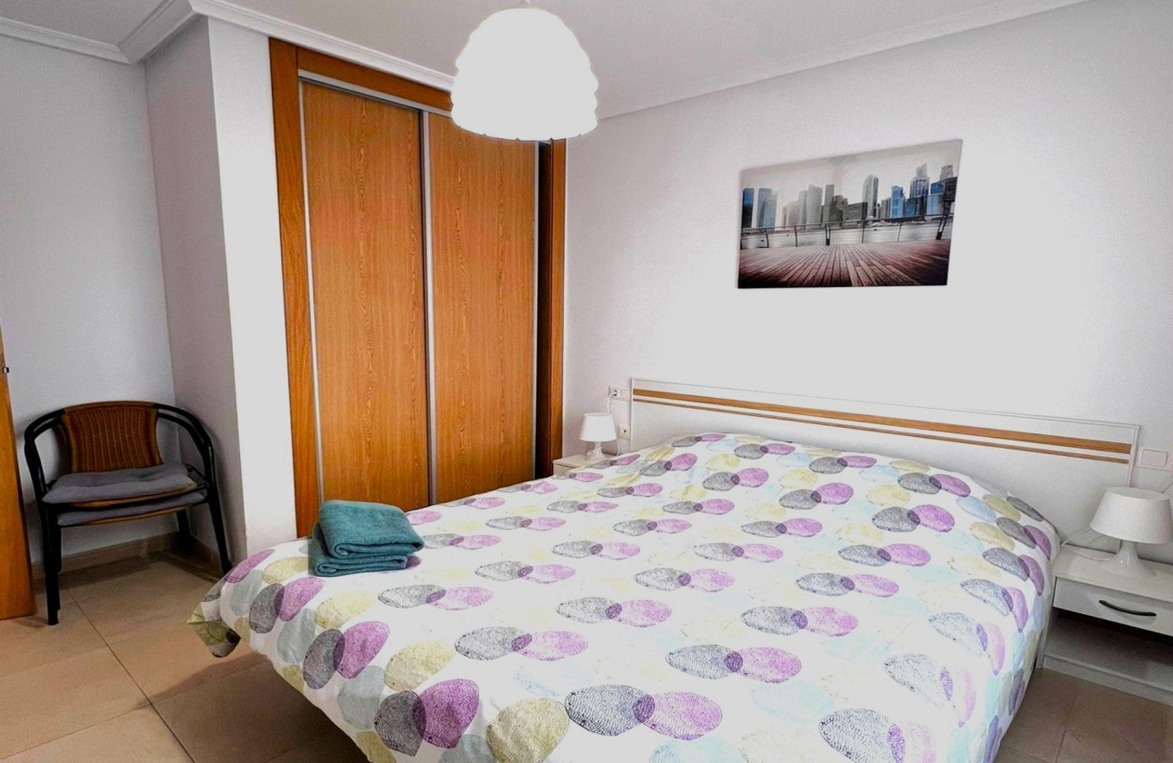 Resale - Apartment / flat - Torrevieja - Playa de los Locos