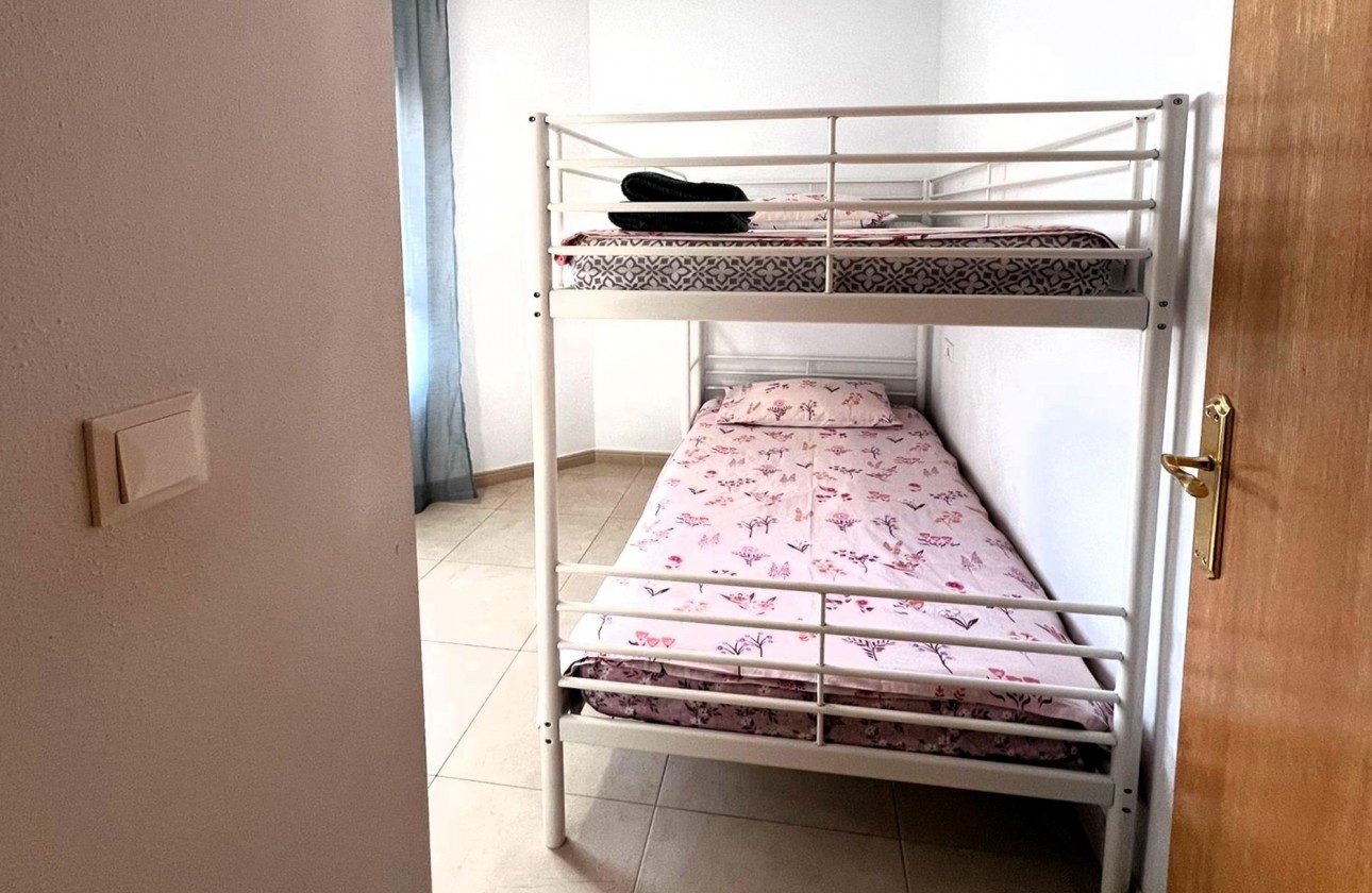 Resale - Apartment / flat - Torrevieja - Playa de los Locos