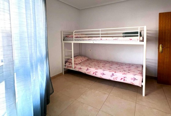 Resale - Apartment / flat - Torrevieja - Playa de los Locos