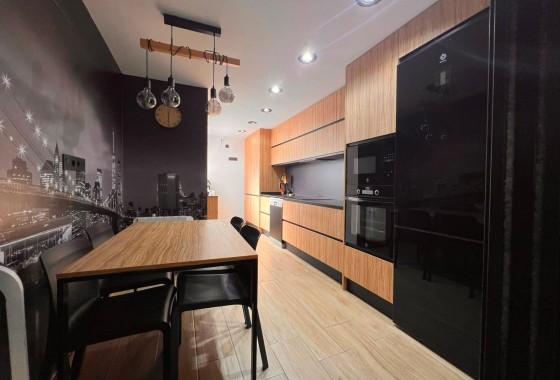 Resale - Quad House - Torrevieja - Carrefour