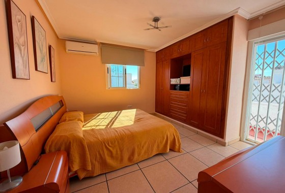 Resale - Quad House - Torrevieja - Carrefour