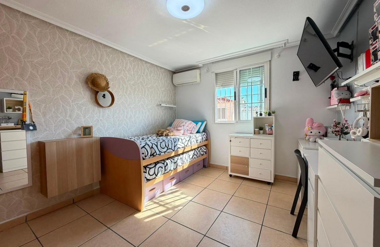 Resale - Quad House - Torrevieja - Carrefour