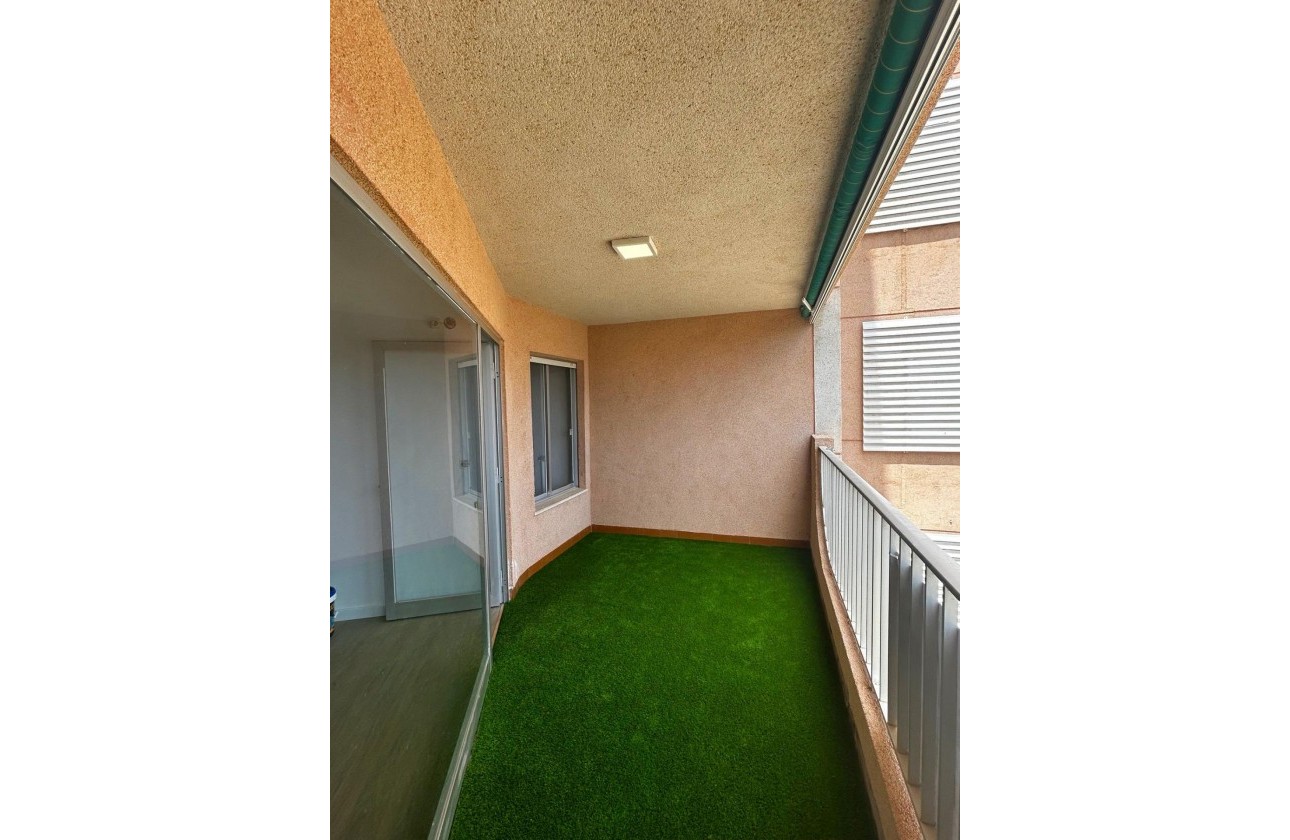 Resale - Apartment / flat - Orihuela Costa - La Regia