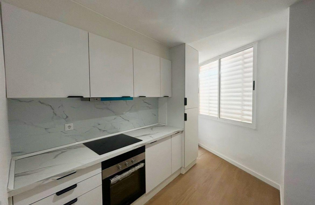 Resale - Apartment / flat - Orihuela Costa - La Regia