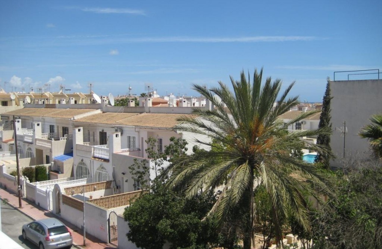 Resale - Apartment / flat - Torrevieja - Estacion de autobuses
