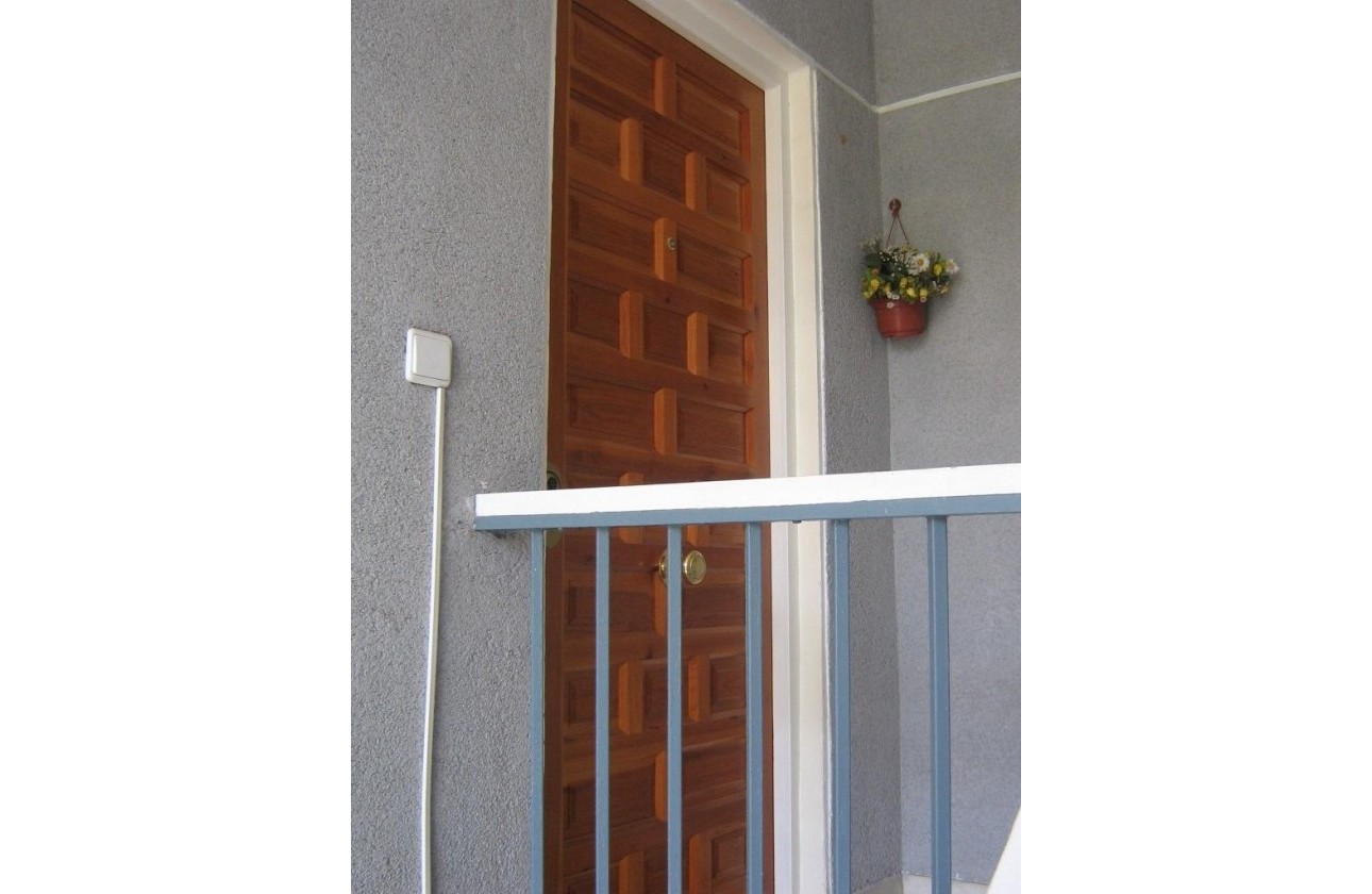 Resale - Apartment / flat - Torrevieja - Estacion de autobuses