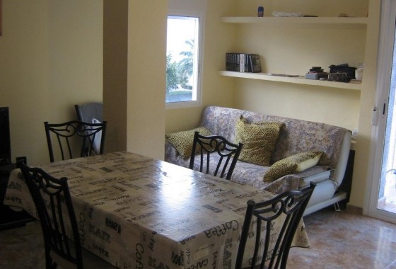 Resale - Apartment / flat - Torrevieja - Estacion de autobuses