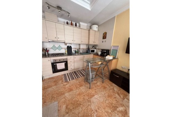 Resale - Apartment / flat - Torrevieja - Estacion de autobuses