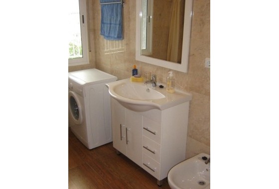 Resale - Apartment / flat - Torrevieja - Estacion de autobuses