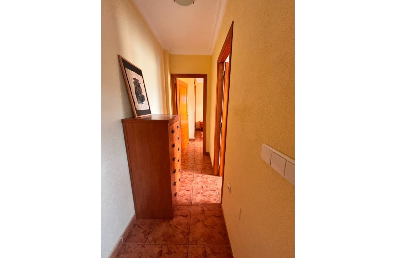 Resale - Apartment / flat - Torrevieja - Estacion de autobuses