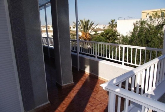 Resale - Apartment / flat - Torrevieja - Estacion de autobuses