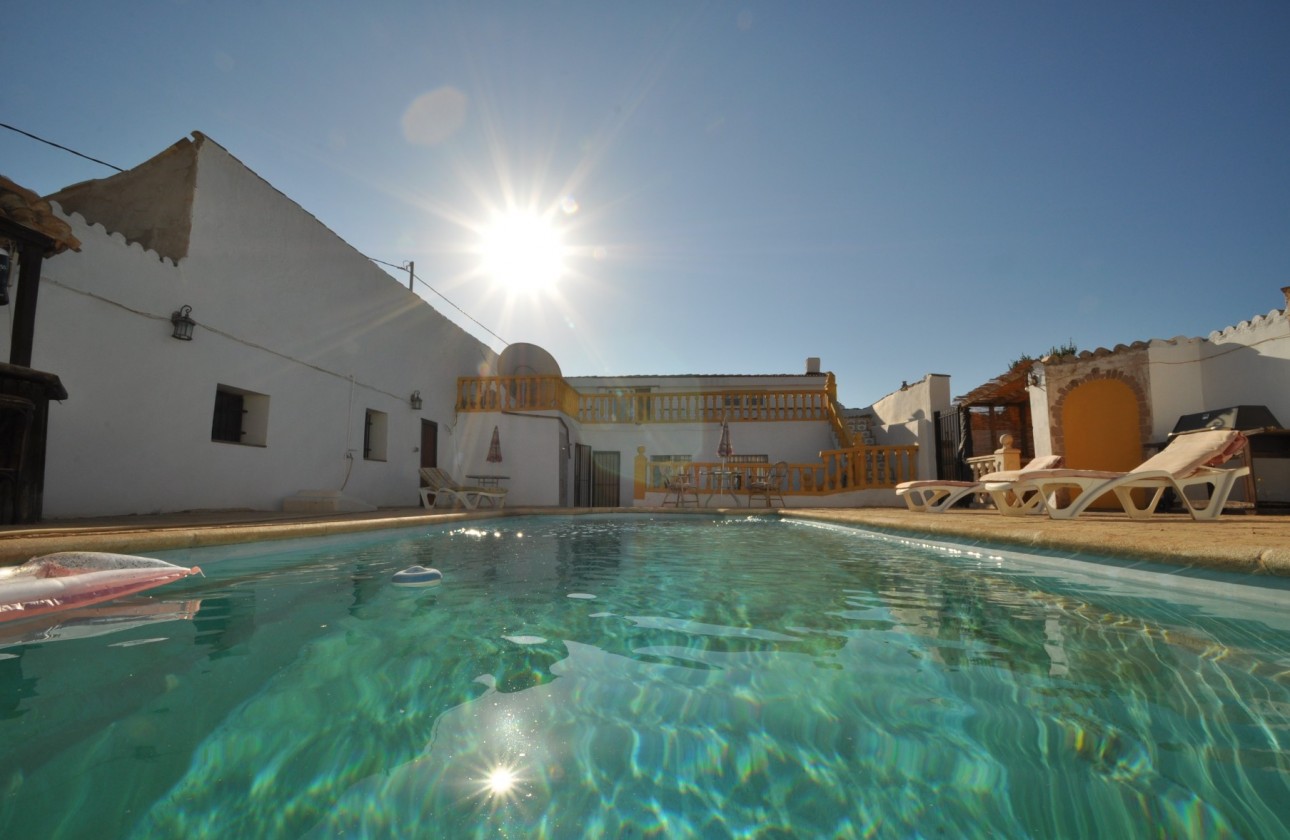 Revente - Property - Pinoso - Inland