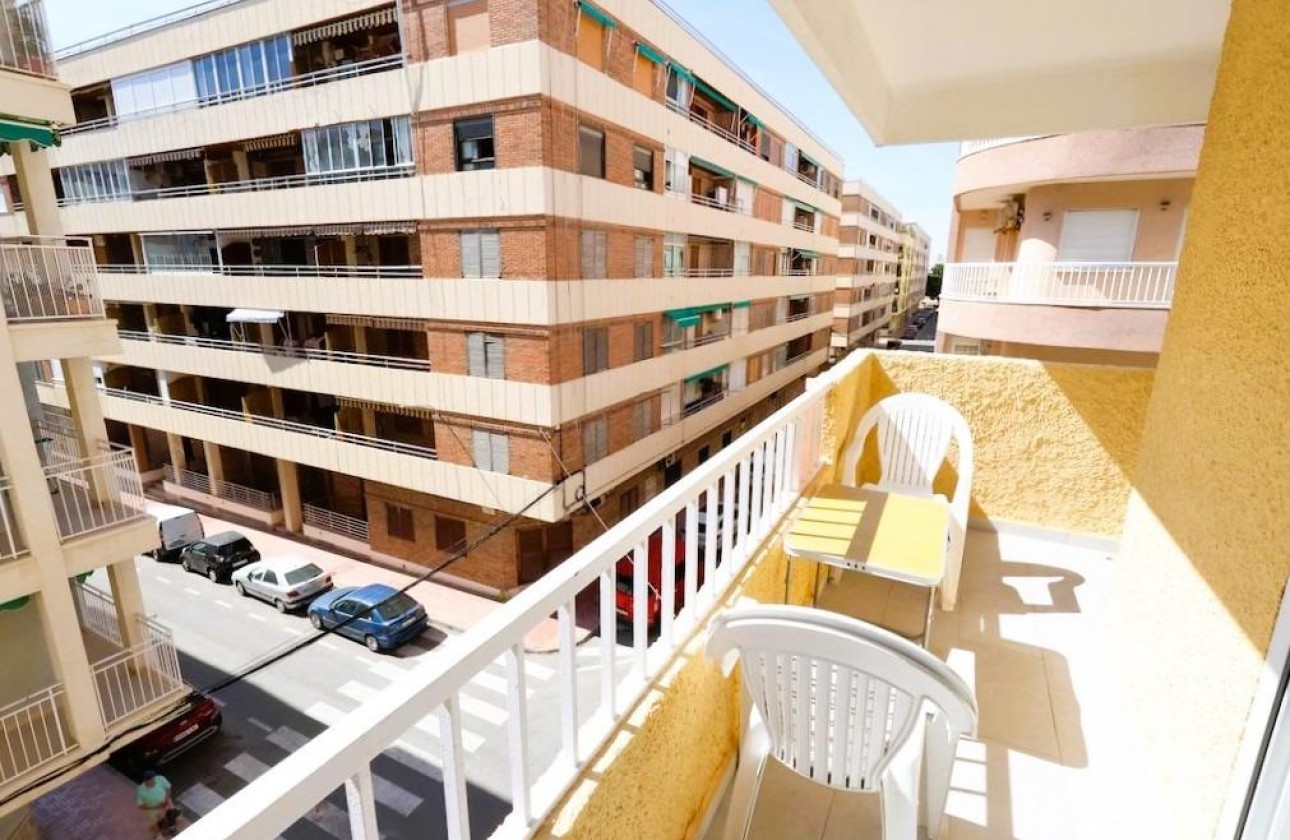 Resale - Apartment / flat - Torrevieja - Costa Blanca