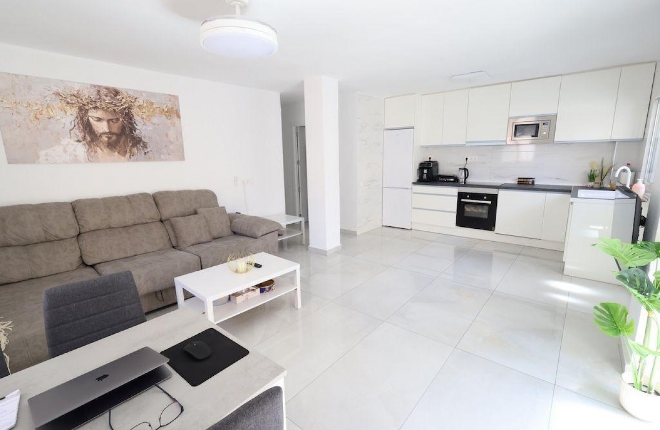 Resale - Apartment / flat - Torrevieja - Costa Blanca