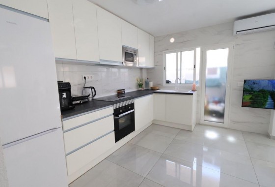 Resale - Apartment / flat - Torrevieja - Costa Blanca