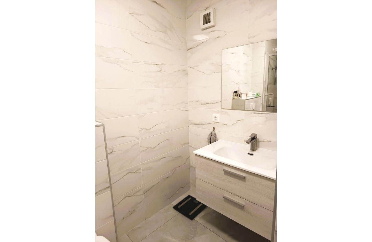 Resale - Apartment / flat - Torrevieja - Costa Blanca