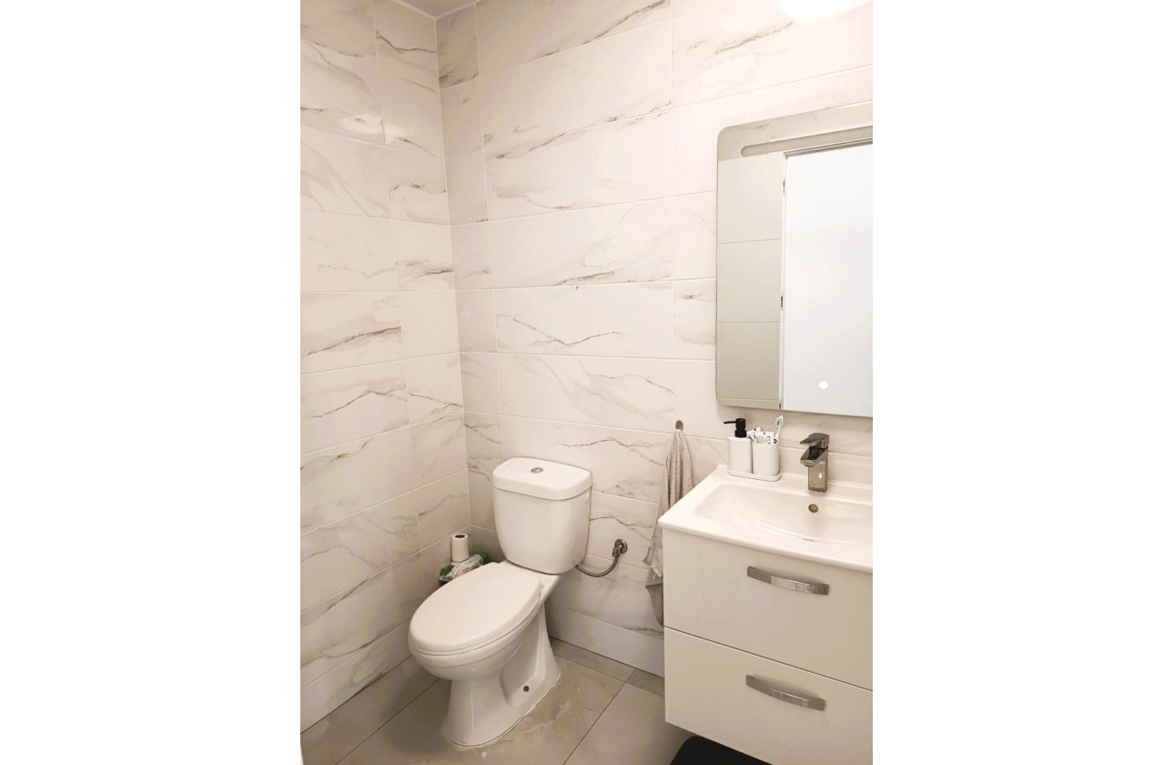 Resale - Apartment / flat - Torrevieja - Costa Blanca