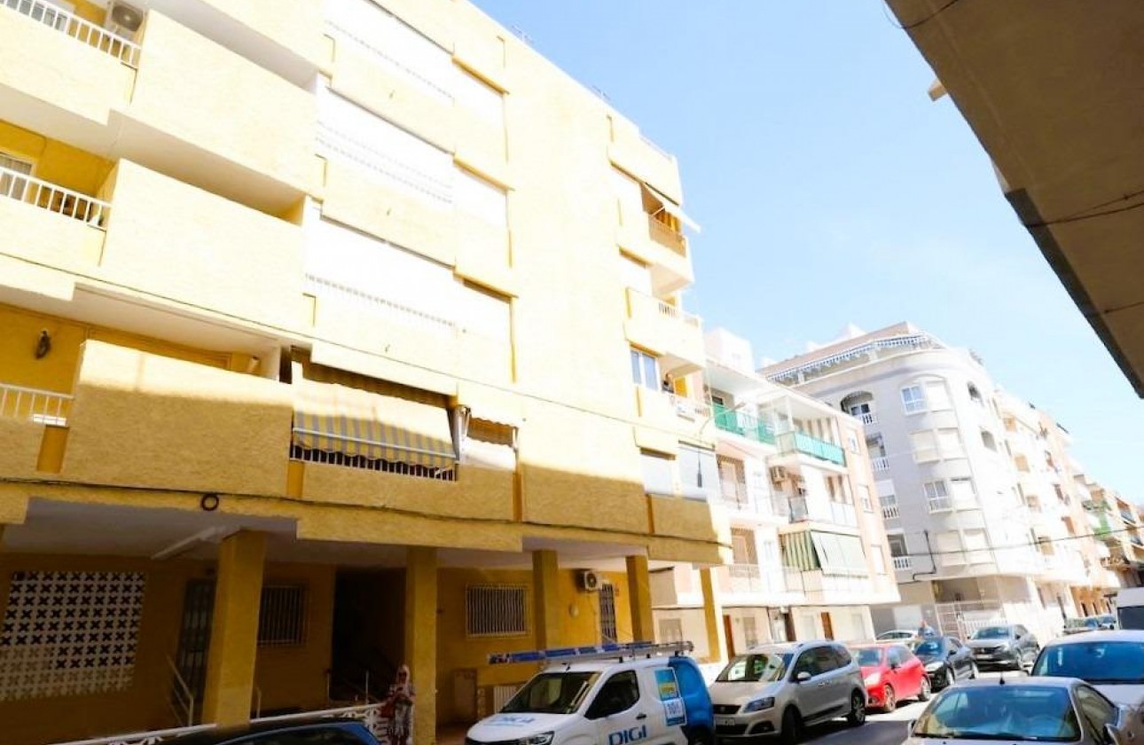 Resale - Apartment / flat - Torrevieja - Costa Blanca