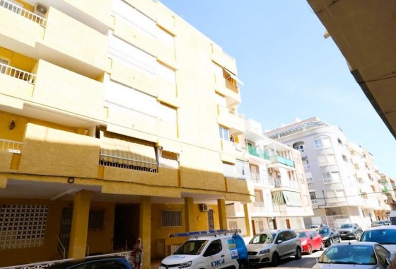 Resale - Apartment / flat - Torrevieja - Costa Blanca
