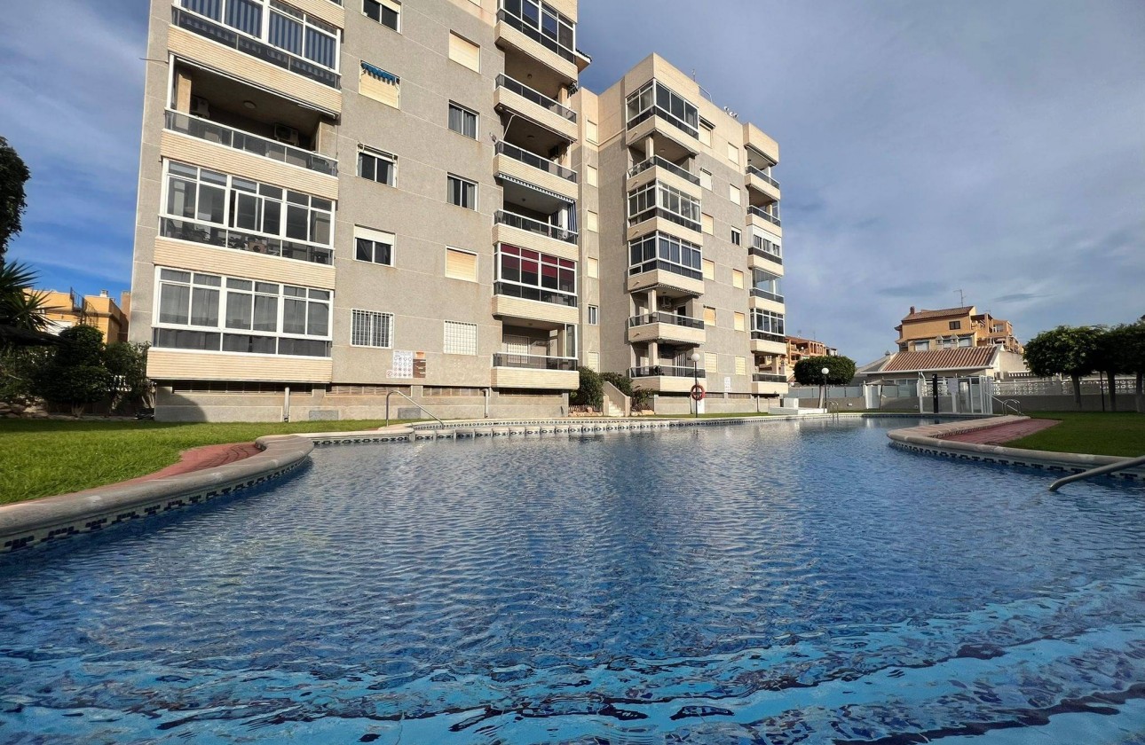 Reventa - Apartamento / piso - Torrevieja - Aguas Nuevas