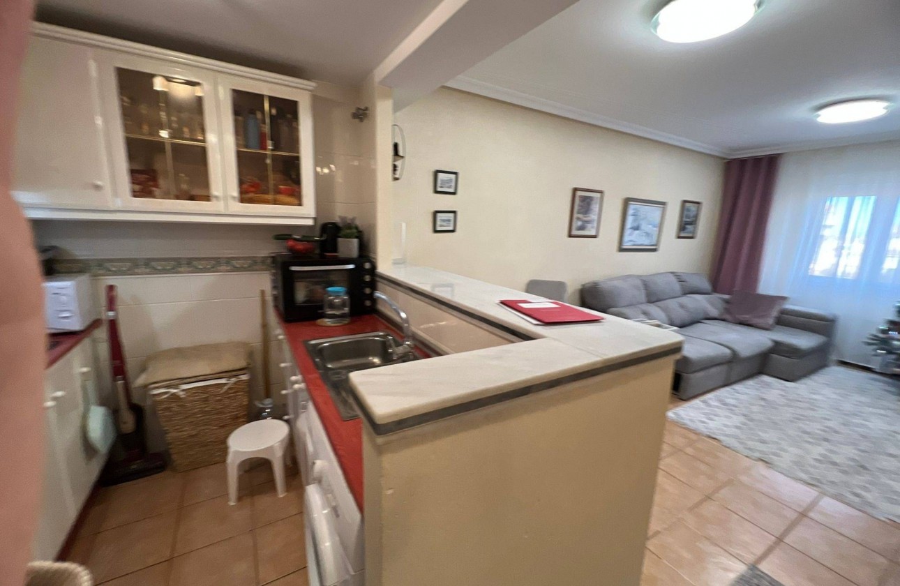 Reventa - Apartamento / piso - Torrevieja - Aguas Nuevas