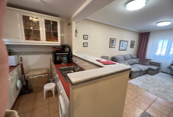 Reventa - Apartamento / piso - Torrevieja - Aguas Nuevas
