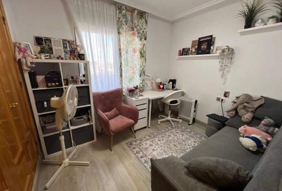 Reventa - Apartamento / piso - Torrevieja - Aguas Nuevas