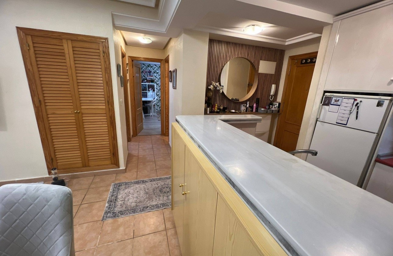 Reventa - Apartamento / piso - Torrevieja - Aguas Nuevas