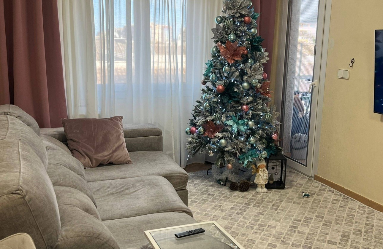 Reventa - Apartamento / piso - Torrevieja - Aguas Nuevas