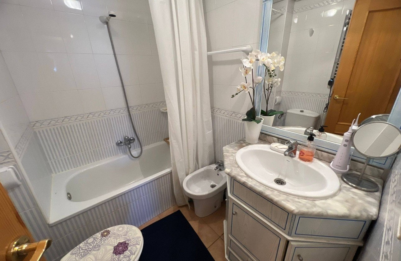 Reventa - Apartamento / piso - Torrevieja - Aguas Nuevas